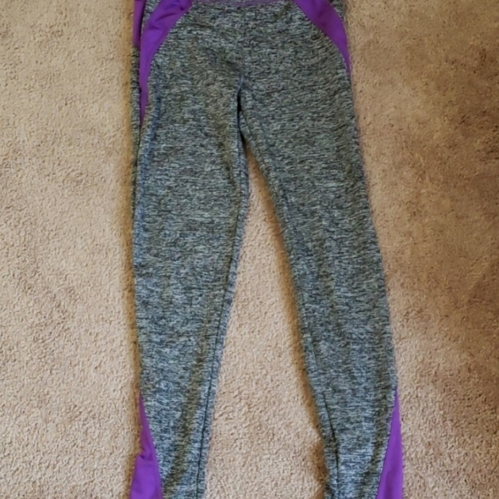 Athletic leggings